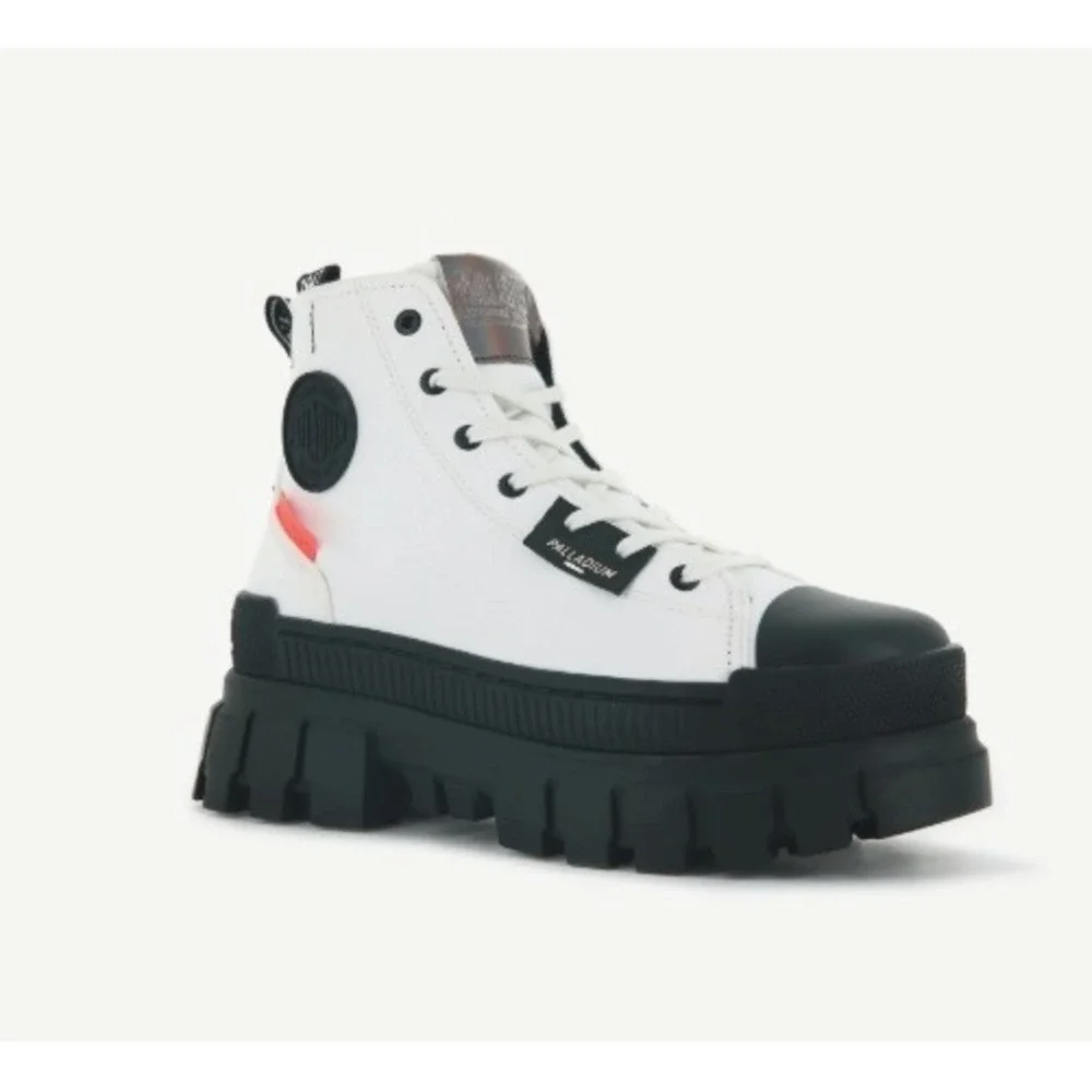 Palladium Revolt Hi TX Women's Platform Boots Lug Sole Ankle Boots 6.5 WHITE NIB